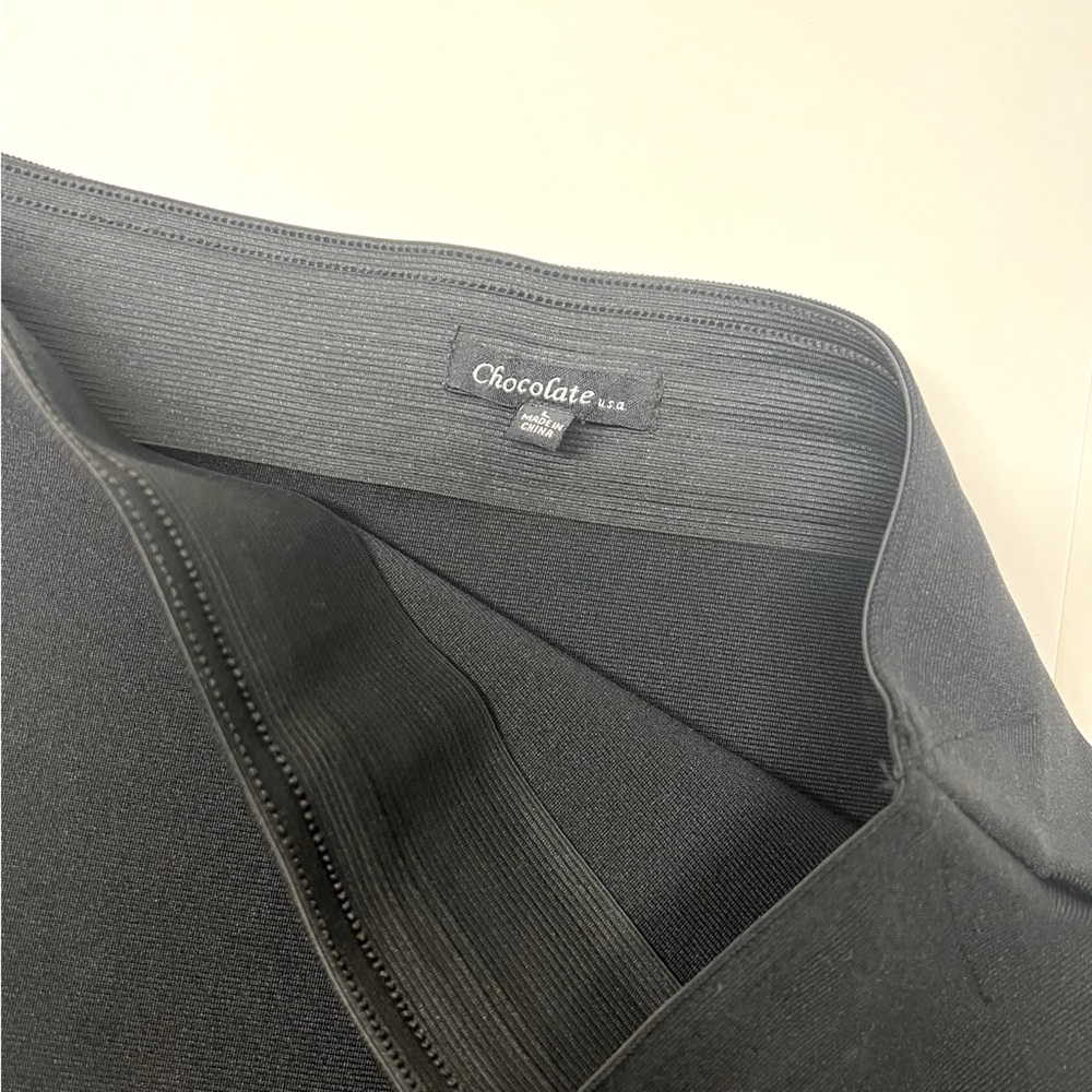 Black Pencil Skirt - Picture 5 of 5